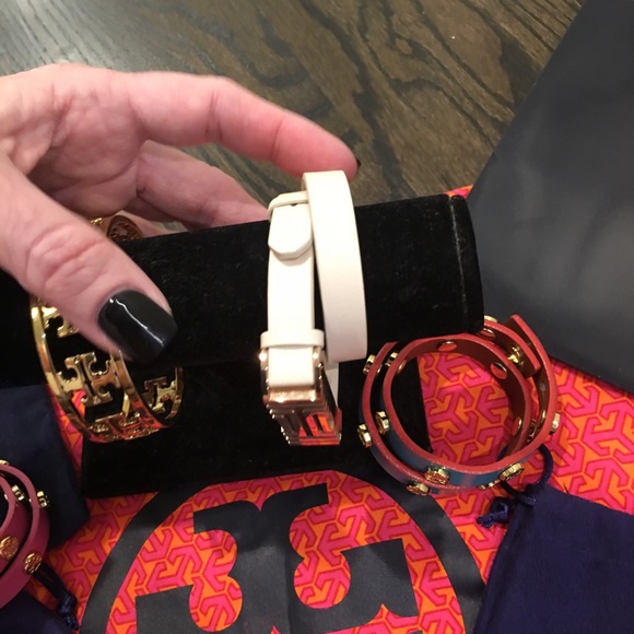 Tory Burch Bracelets - Picture 5 of 8